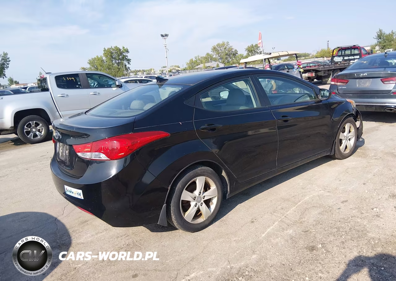 2013 Hyundai Elantra Gls VIN:KMHDH4AE6DU598813 - 4