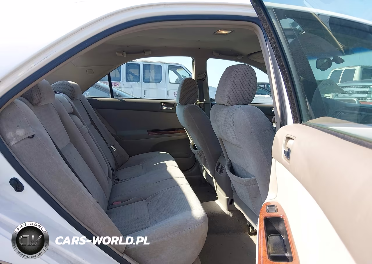 2004 Toyota Camry Xle VIN:4T1BE30K84U370510 - 8