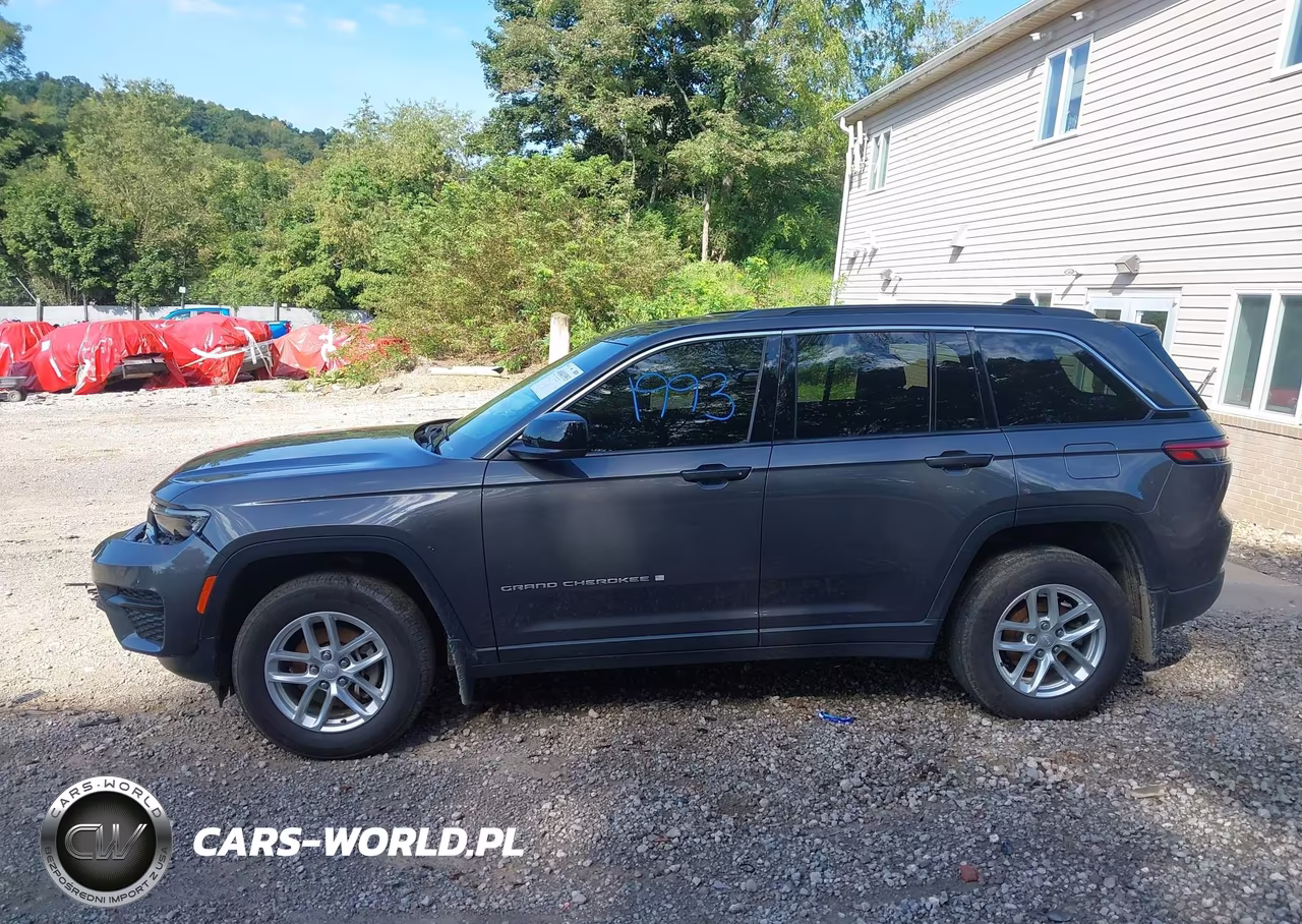 2025 Jeep Grand Cherokee Laredo X 4X4 VIN:1C4RJHAG1SC356411 - 14