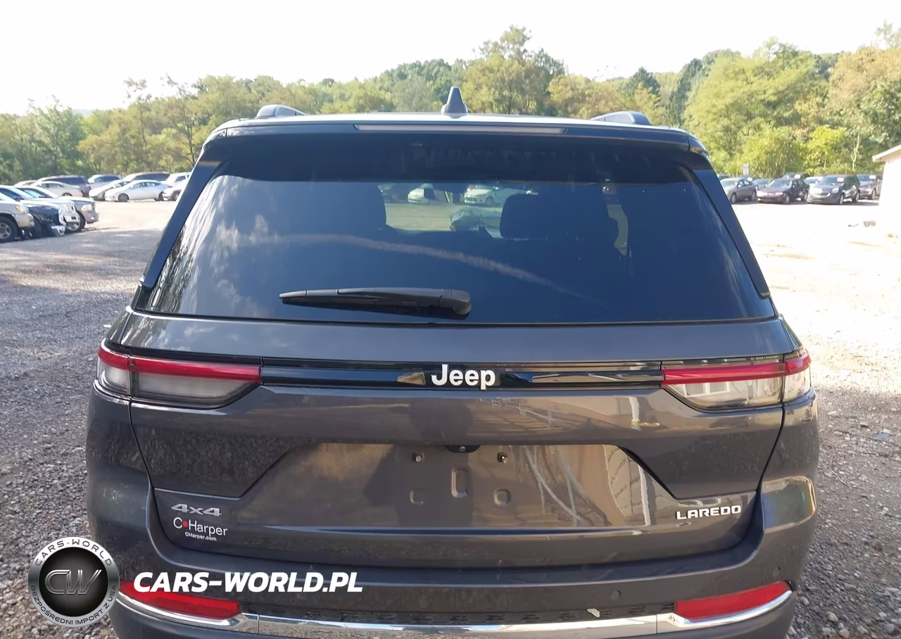 2025 Jeep Grand Cherokee Laredo X 4X4 VIN:1C4RJHAG1SC356411 - 16