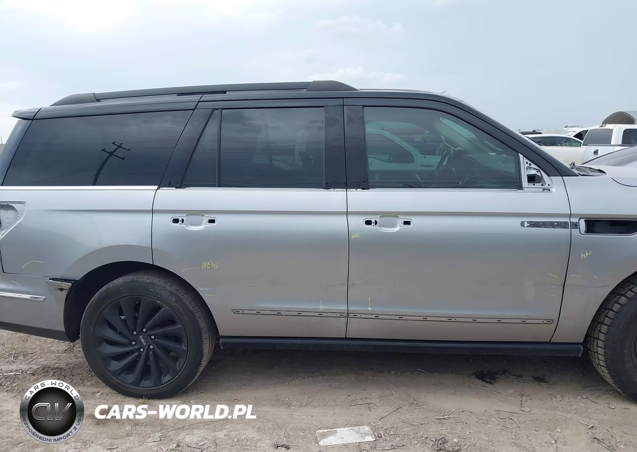 2021 Lincoln Navigator Black Label VIN:5LMJJ2TT5MEL19754 - 13