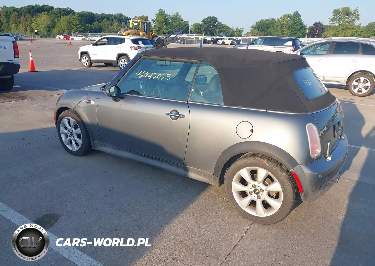2006 Mini Cooper S VIN:WMWRH33566TF86395 - 3