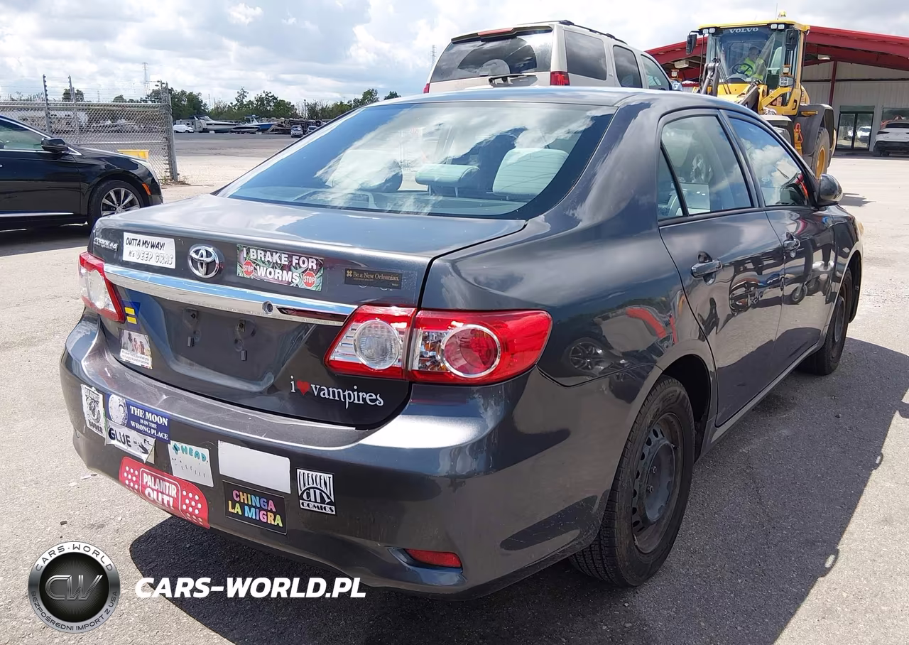 2013 Toyota Corolla L VIN:2T1BU4EEXDC990739 - 4