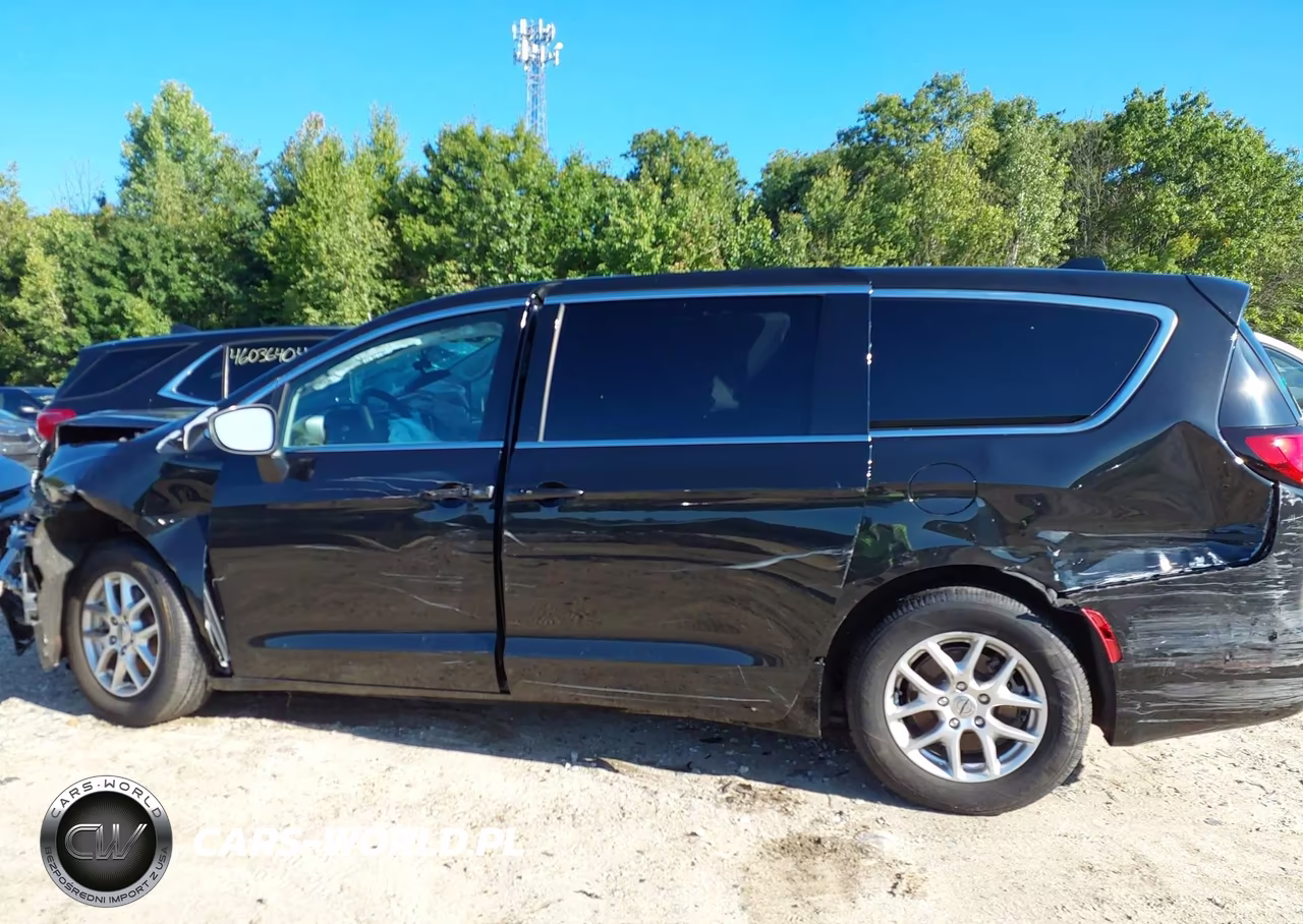 2023 Chrysler Pacifica Touring L VIN:2C4RC1BG7PR598392 - 14