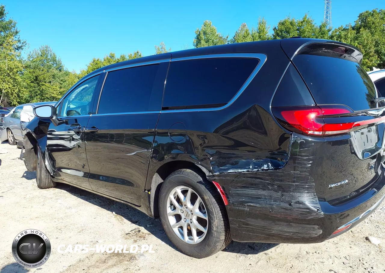 2023 Chrysler Pacifica Touring L VIN:2C4RC1BG7PR598392 - 19