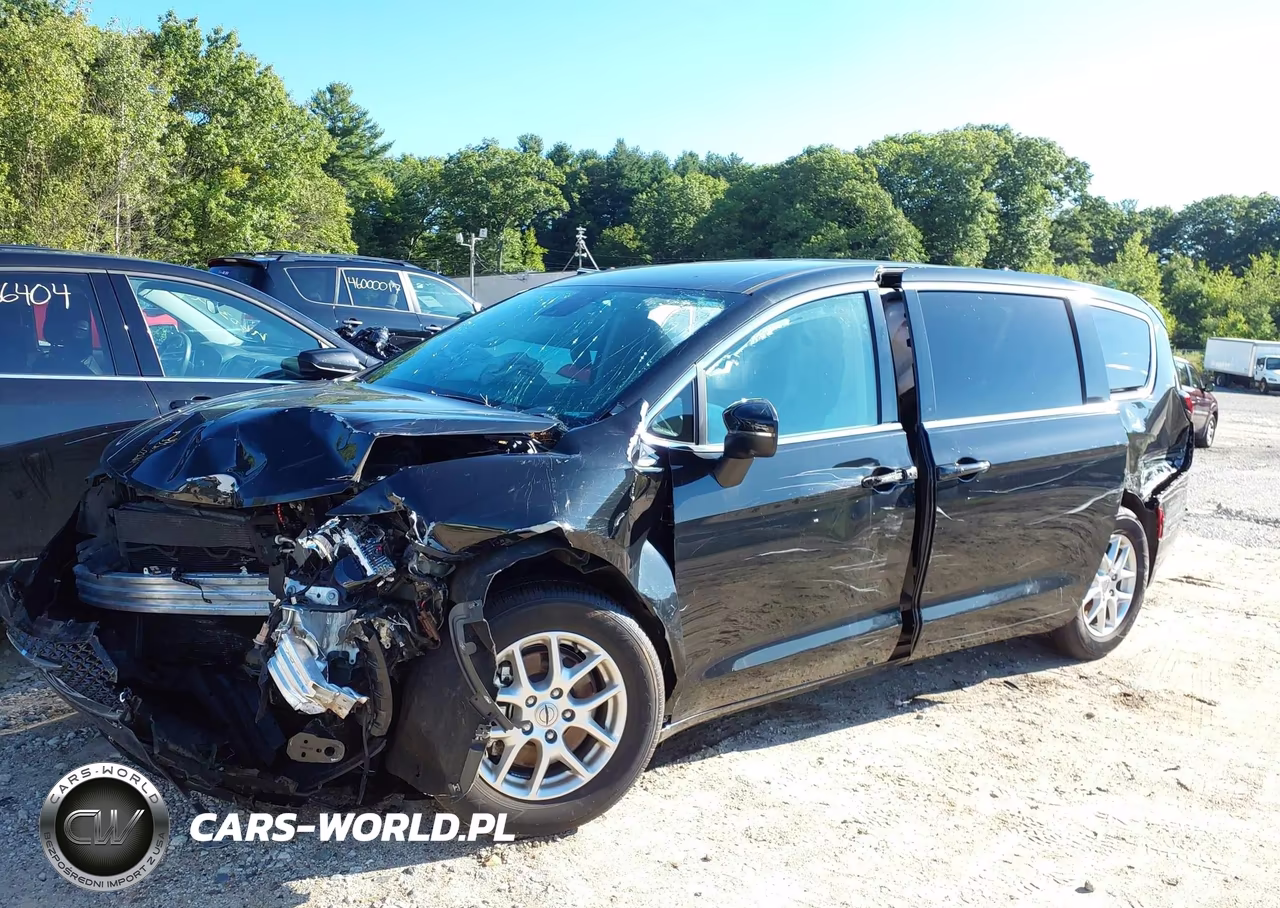 2023 Chrysler Pacifica Touring L VIN:2C4RC1BG7PR598392 - 6