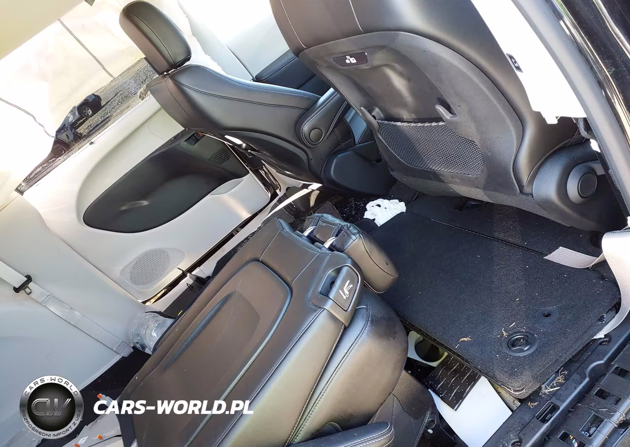 2023 Chrysler Pacifica Touring L VIN:2C4RC1BG7PR598392 - 8