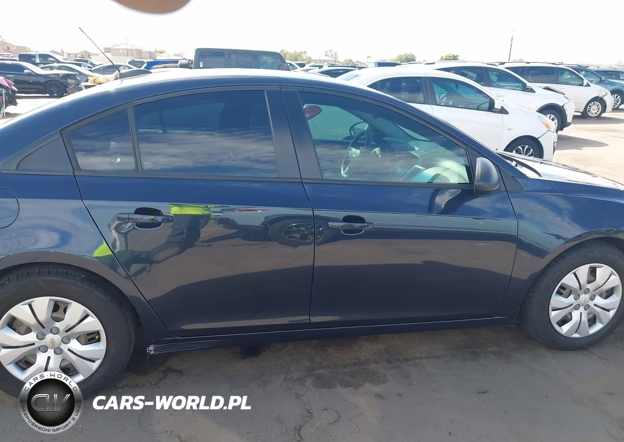 2015 Chevrolet Cruze Ls Auto VIN:1G1PA5SH3F7271929 - 13