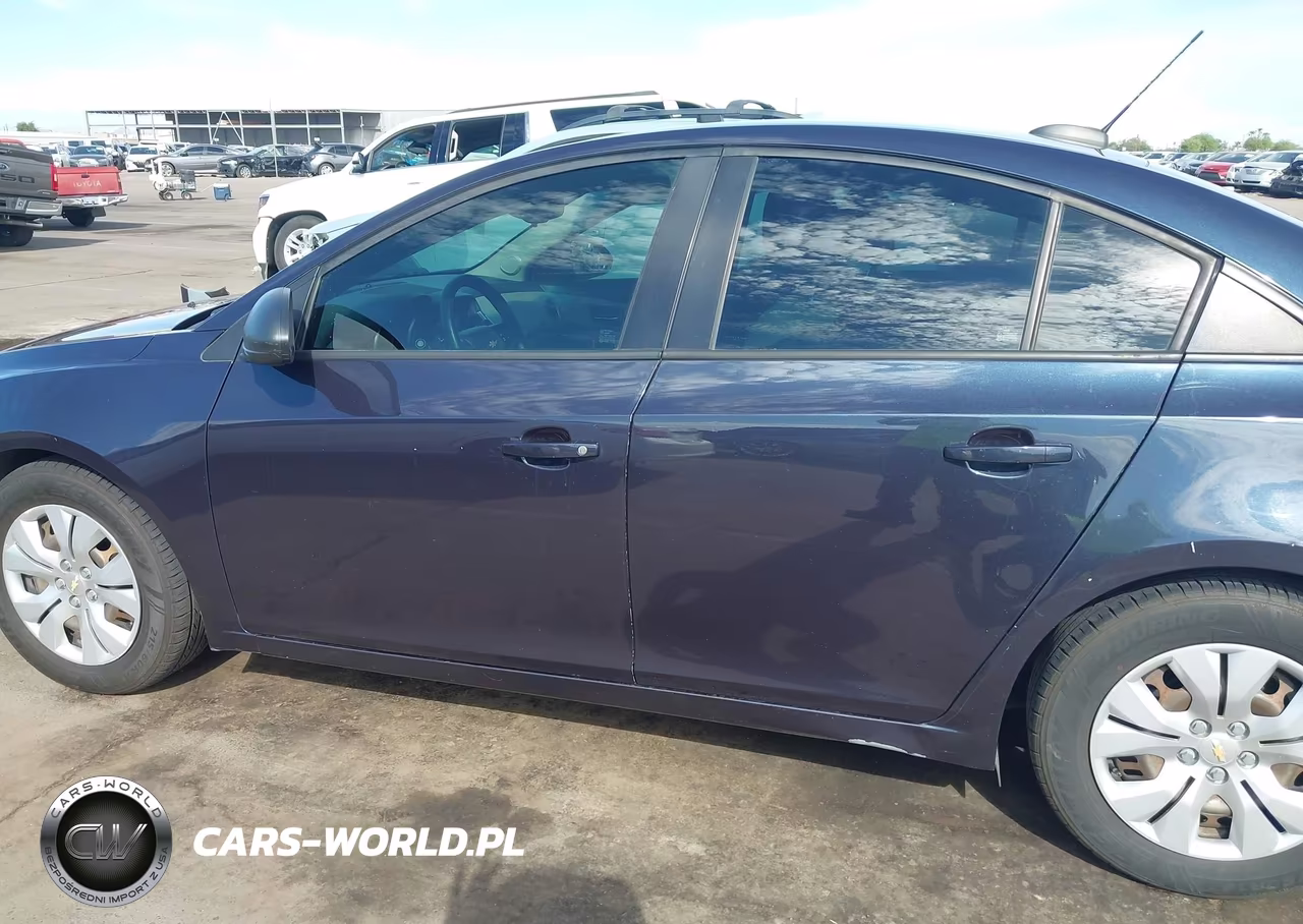 2015 Chevrolet Cruze Ls Auto VIN:1G1PA5SH3F7271929 - 14