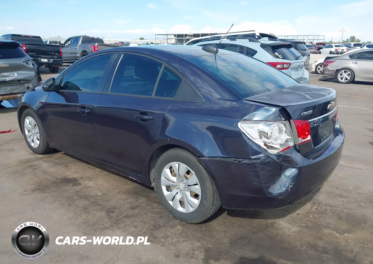 2015 Chevrolet Cruze Ls Auto VIN:1G1PA5SH3F7271929 - 3