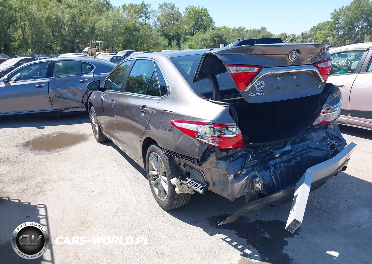 2017 Toyota Camry Se VIN:4T1BF1FK6HU312989 - 3