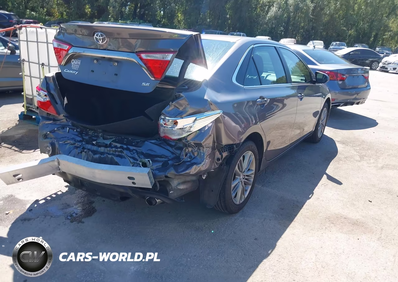 2017 Toyota Camry Se VIN:4T1BF1FK6HU312989 - 4