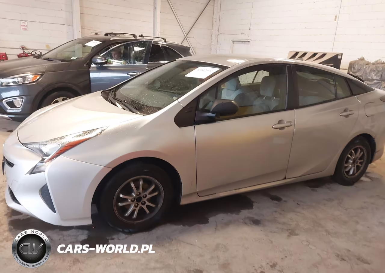 2016 Toyota Prius Two VIN:JTDKBRFUXG3506896 - 15