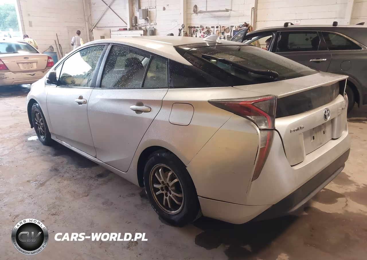 2016 Toyota Prius Two VIN:JTDKBRFUXG3506896 - 3