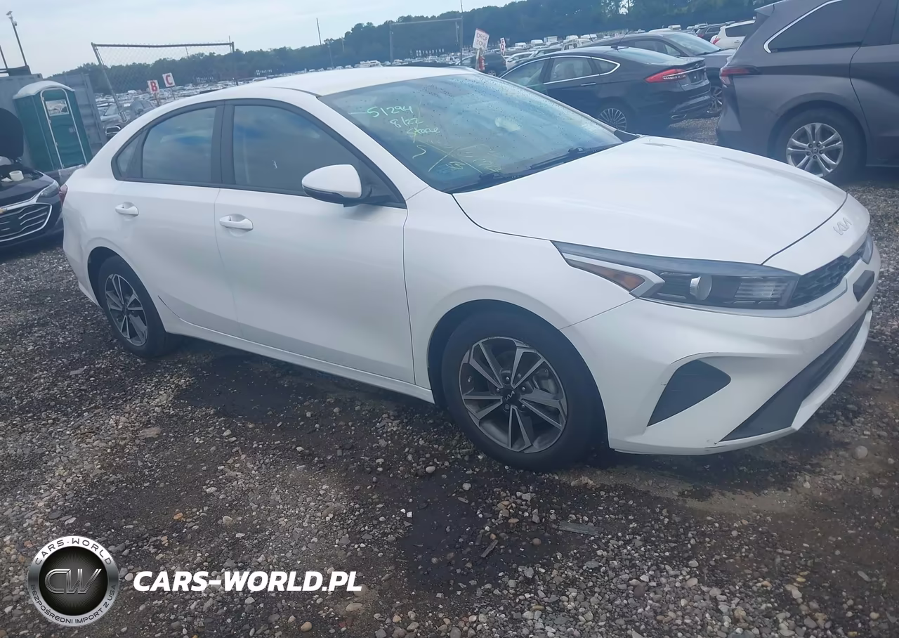 2023 Kia Forte Lxs