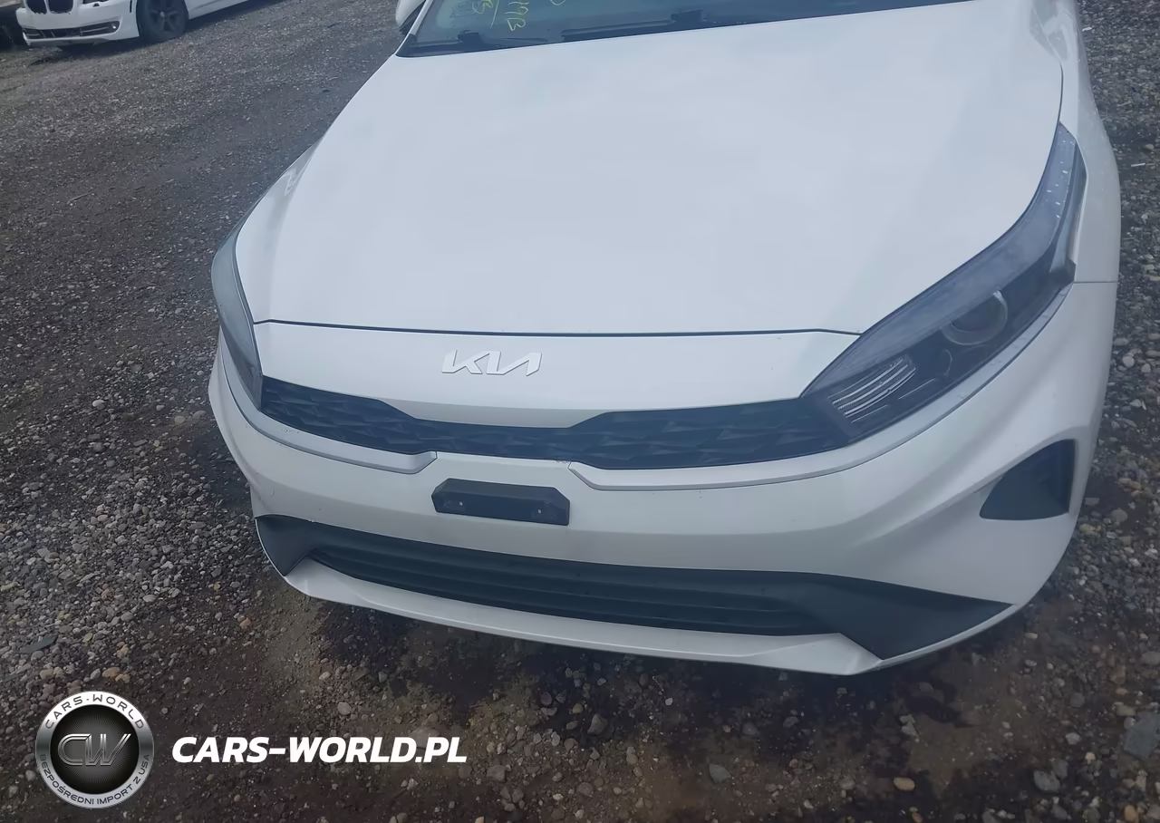 2023 Kia Forte Lxs VIN:3KPF24AD6PE643774 - 6
