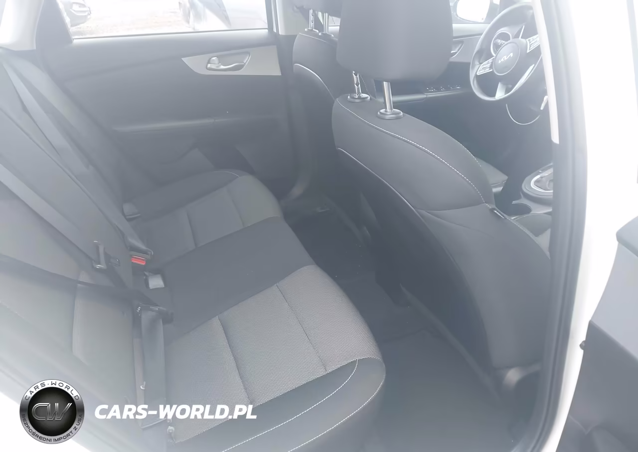 2023 Kia Forte Lxs VIN:3KPF24AD6PE643774 - 8