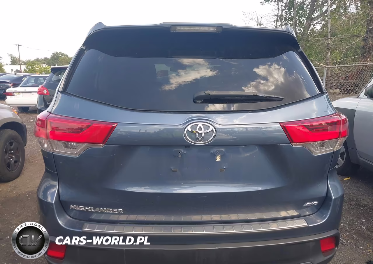 2017 Toyota Highlander Le VIN:5TDBZRFH7HS459728 - 15