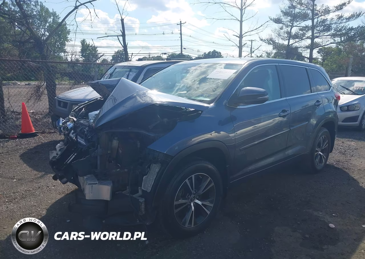 2017 Toyota Highlander Le VIN:5TDBZRFH7HS459728 - 2