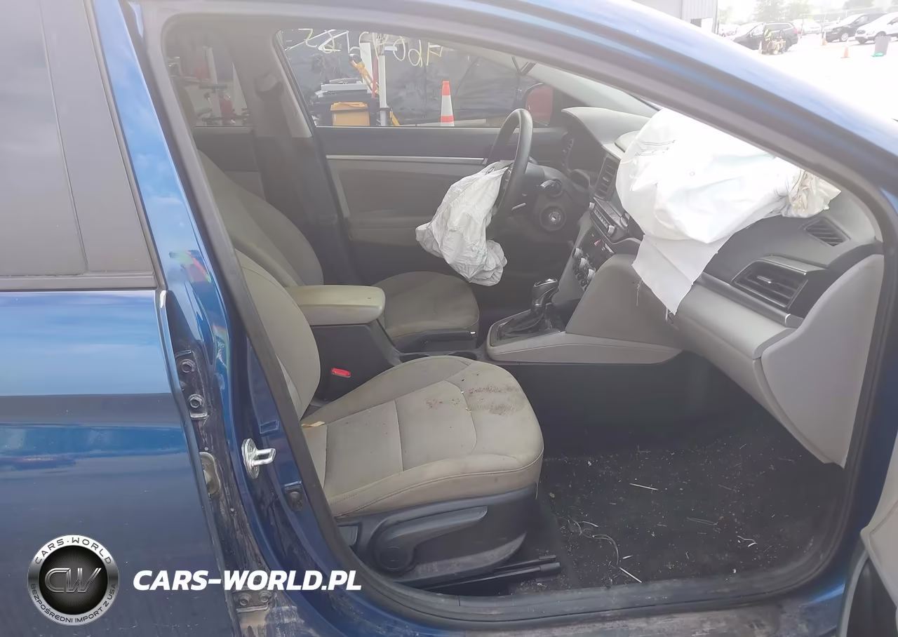 2020 Hyundai Elantra Sel VIN:5NPD84LF7LH562213 - 5