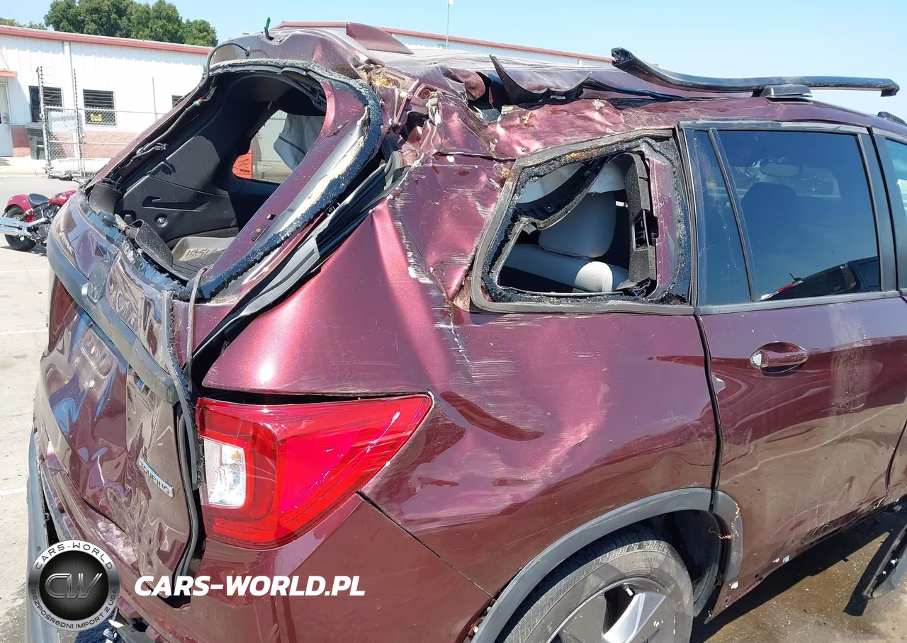 2019 Honda Passport Touring VIN:5FNYF7H96KB002658 - 13
