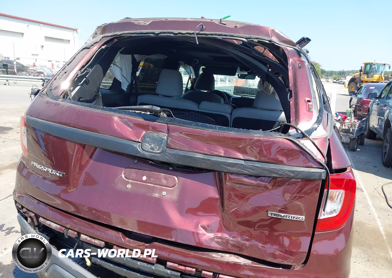 2019 Honda Passport Touring VIN:5FNYF7H96KB002658 - 14