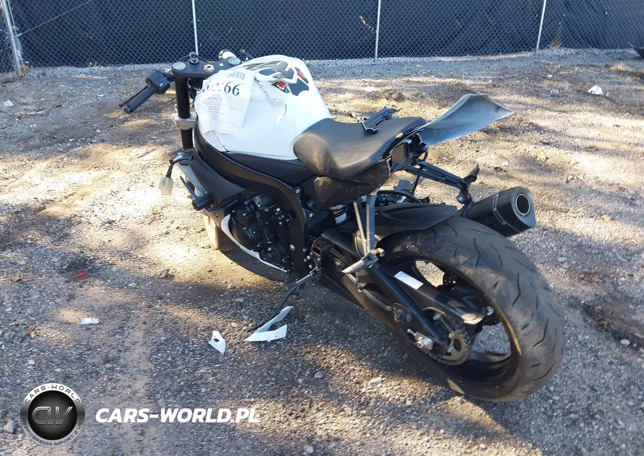 2023 Suzuki Gsx-R600 VIN:JS1GN7FAXP7101180 - 4