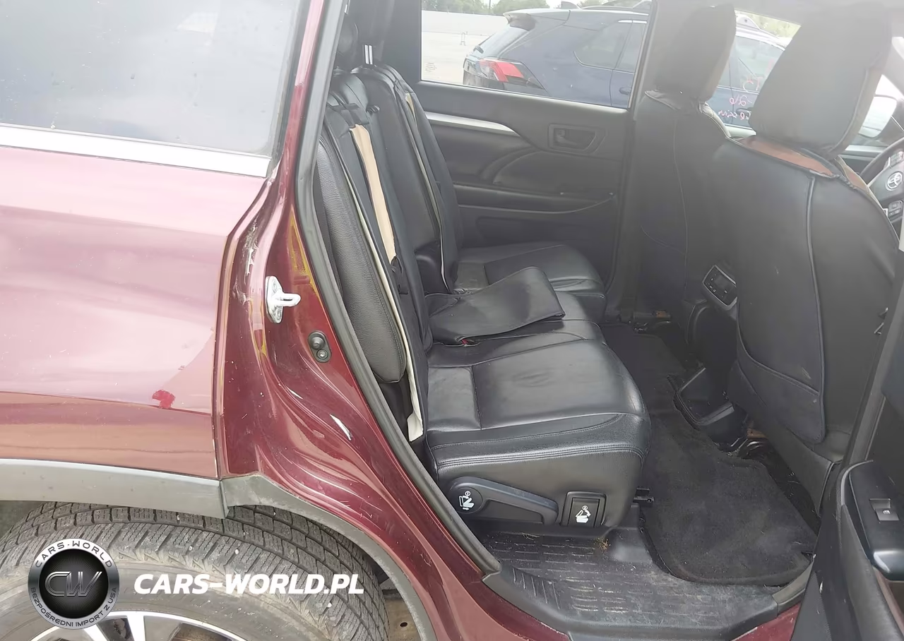 2018 Toyota Highlander Le VIN:5TDZZRFH2JS245606 - 8