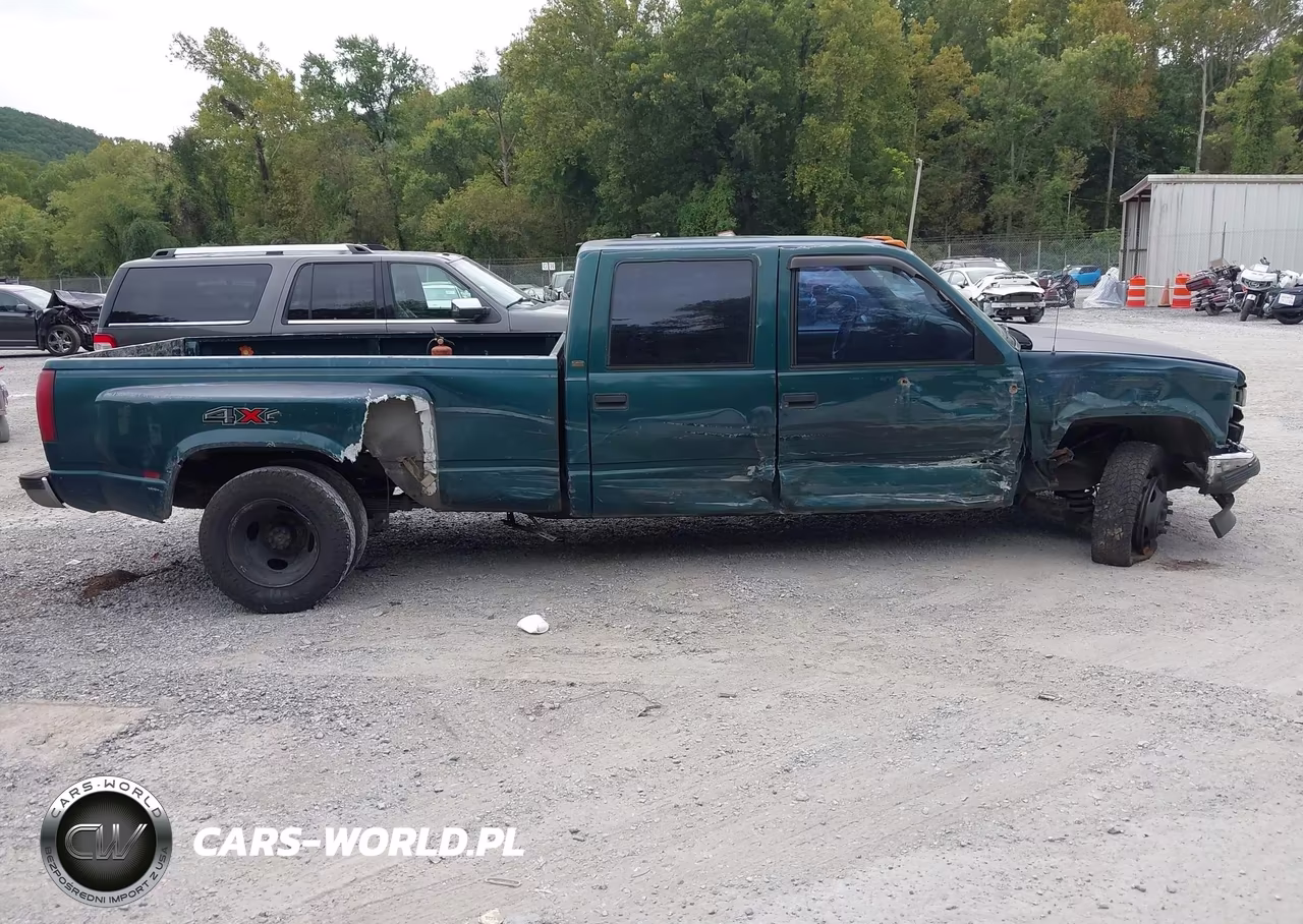 1998 Chevrolet C3500 VIN:1GCHC33J9WF008457 - 12