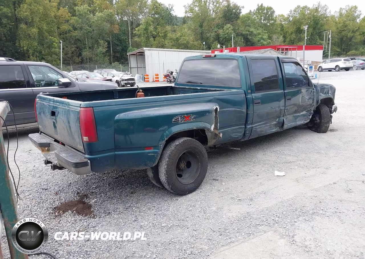 1998 Chevrolet C3500 VIN:1GCHC33J9WF008457 - 4