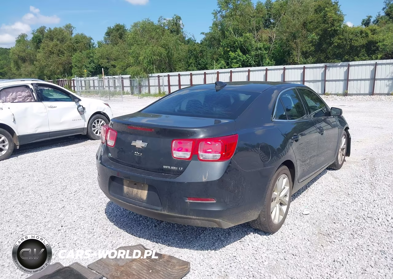 2015 Chevrolet Malibu 2Lt VIN:1G11D5SL5FF143389 - 4