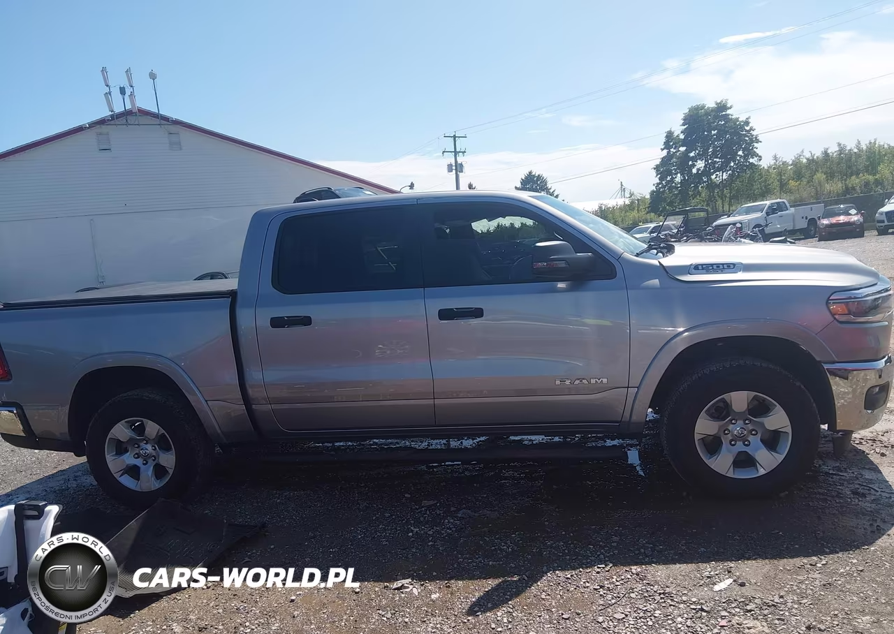 2025 Ram 1500 Big Horn 4X4 5'7 Box VIN:1C6SRFFP7SN537029 - 13