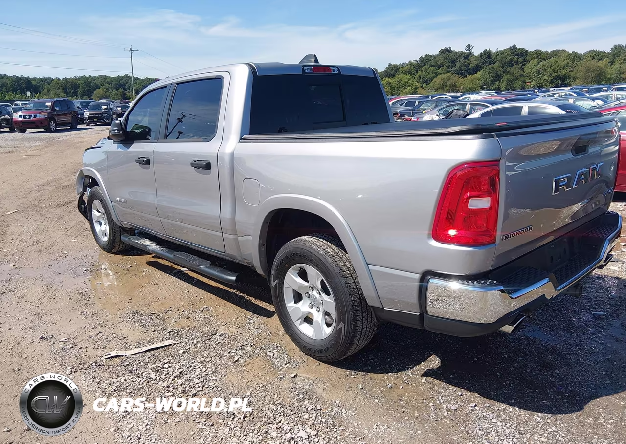 2025 Ram 1500 Big Horn 4X4 5'7 Box VIN:1C6SRFFP7SN537029 - 3