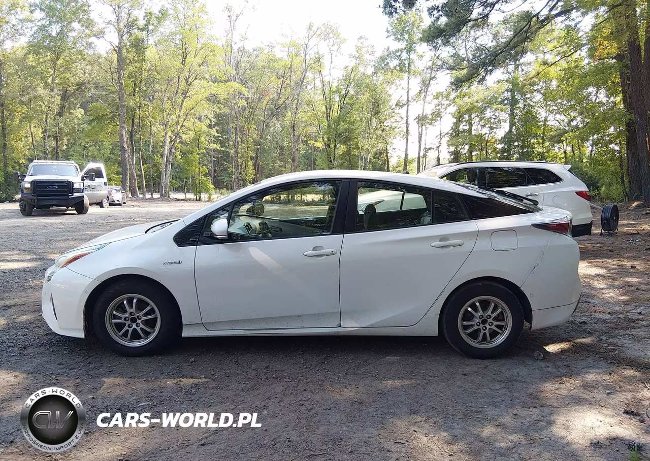 2017 Toyota Prius Two VIN:JTDKBRFU7H3048493 - 14