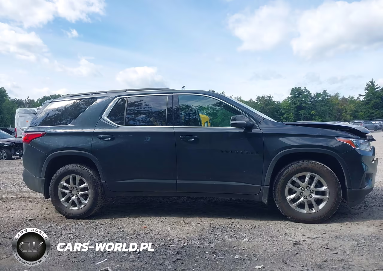 2021 Chevrolet Traverse Awd Lt Cloth VIN:1GNEVGKW8MJ207440 - 13
