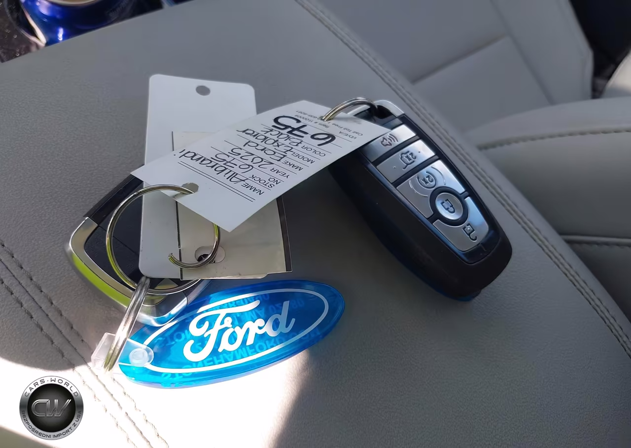 2025 Ford Explorer Platinum VIN:1FMWK8HC1SGA29112 - 11