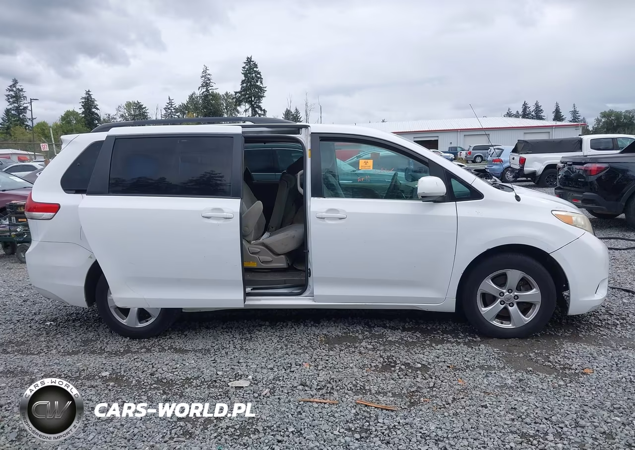 2014 Toyota Sienna Le V6 8 Passenger VIN:5TDKK3DC0ES474205 - 12