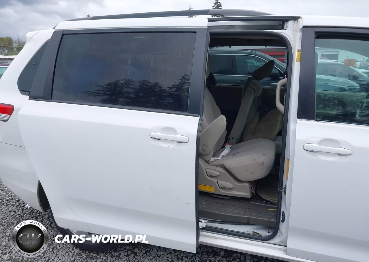 2014 Toyota Sienna Le V6 8 Passenger VIN:5TDKK3DC0ES474205 - 8