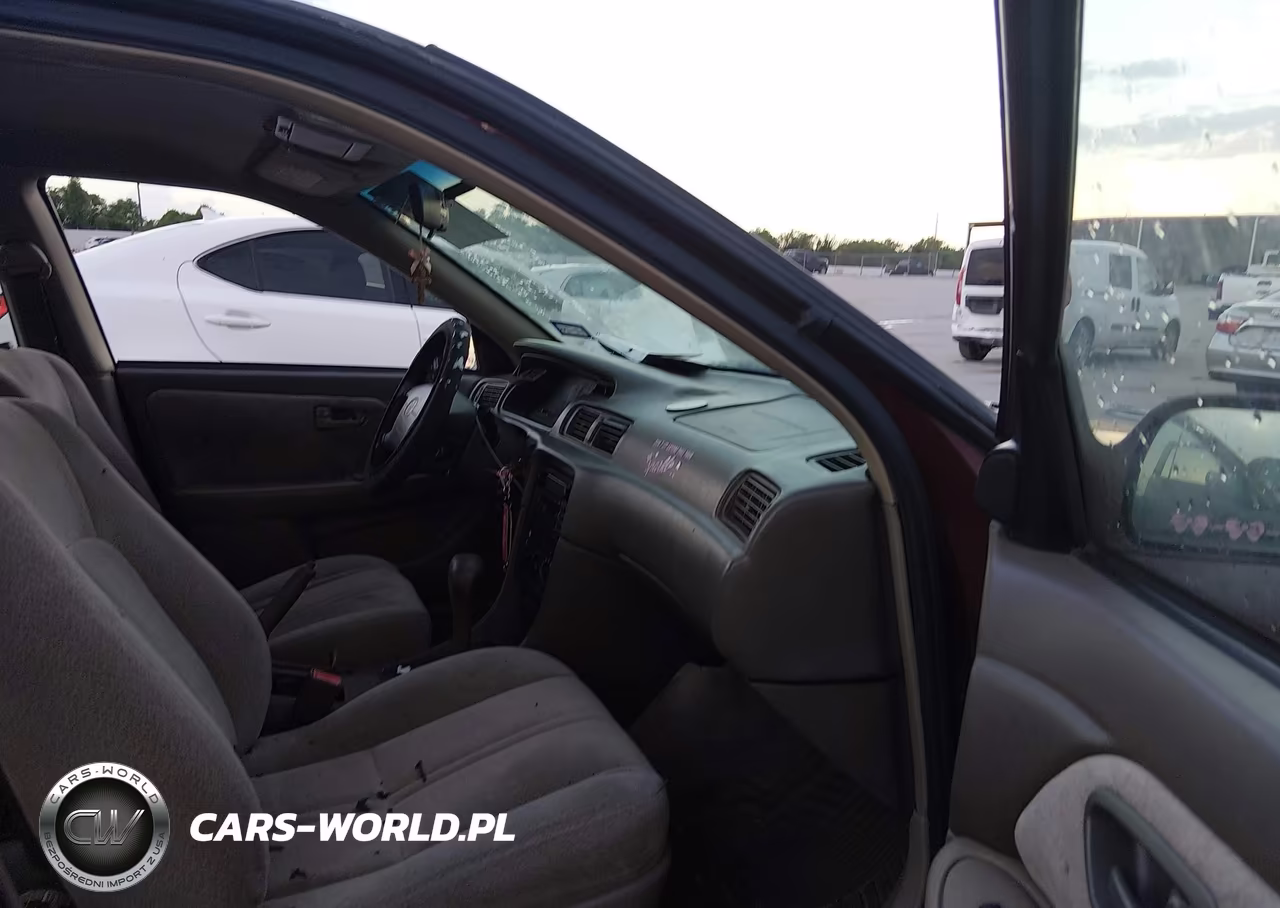 2000 Toyota Camry Le VIN:4T1BG22K1YU740767 - 5