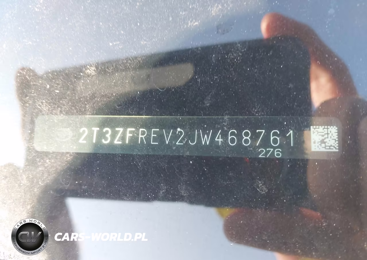 2018 Toyota Rav4 Le VIN:2T3ZFREV2JW468761 - 17