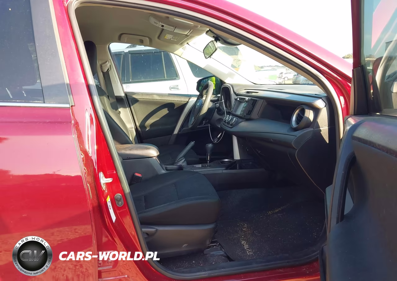 2018 Toyota Rav4 Le VIN:2T3ZFREV2JW468761 - 5