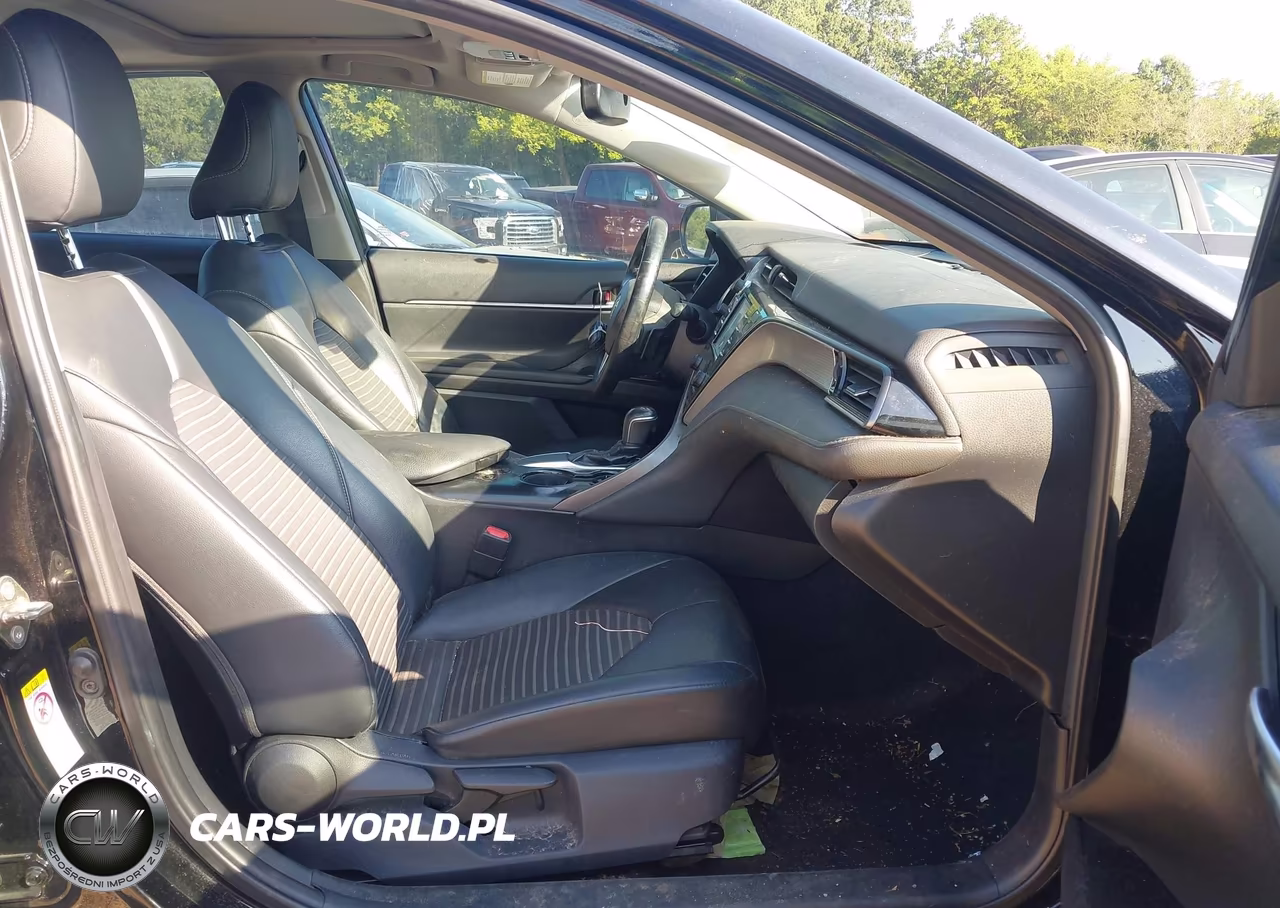 2019 Toyota Camry Se VIN:4T1B11HK1KU724157 - 5