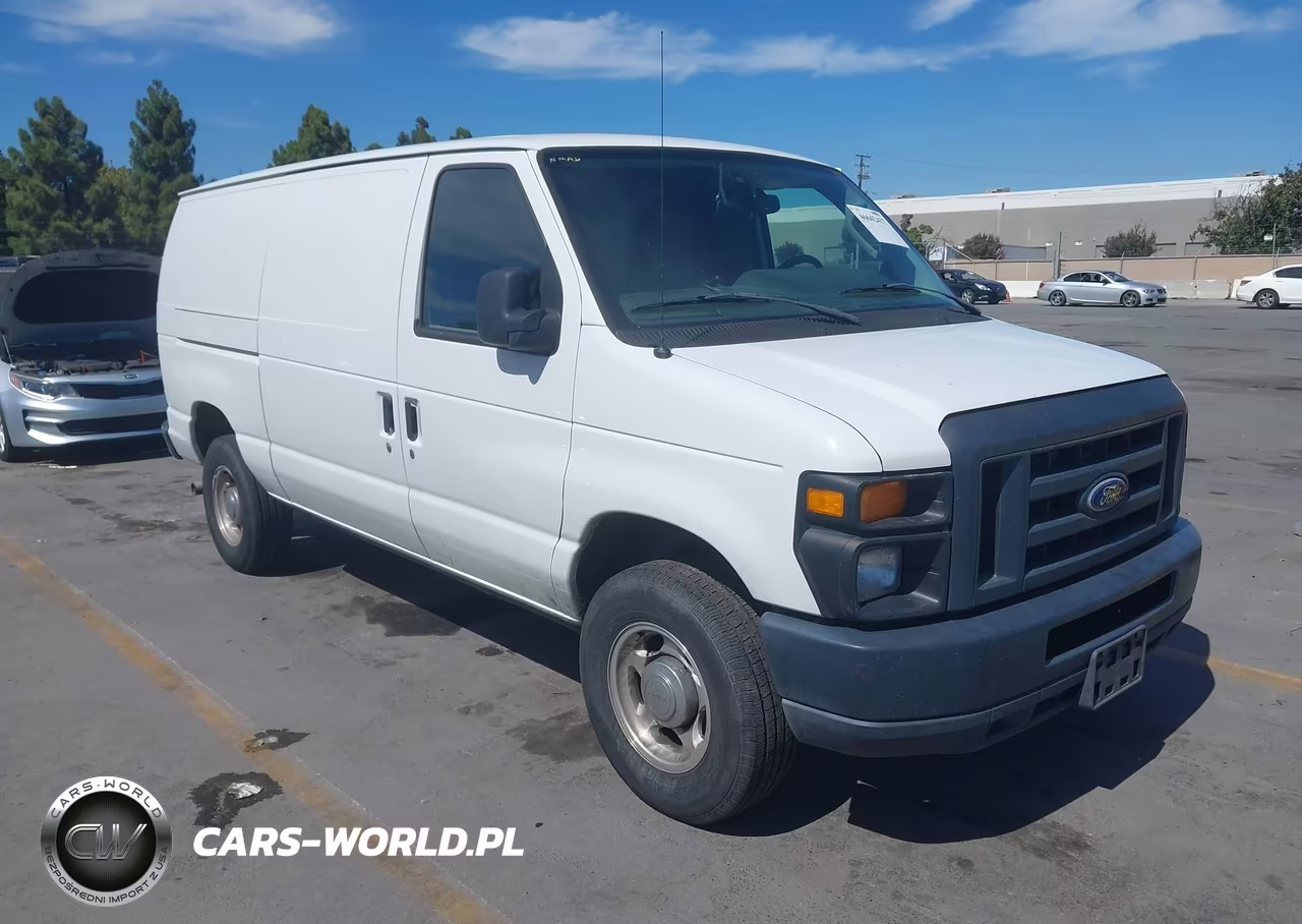 2014 Ford E-350 Super Duty Commercial