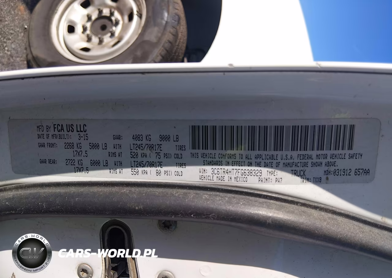 2015 Ram 2500 Tradesman VIN:3C6TR4HT7FG638329 - 9