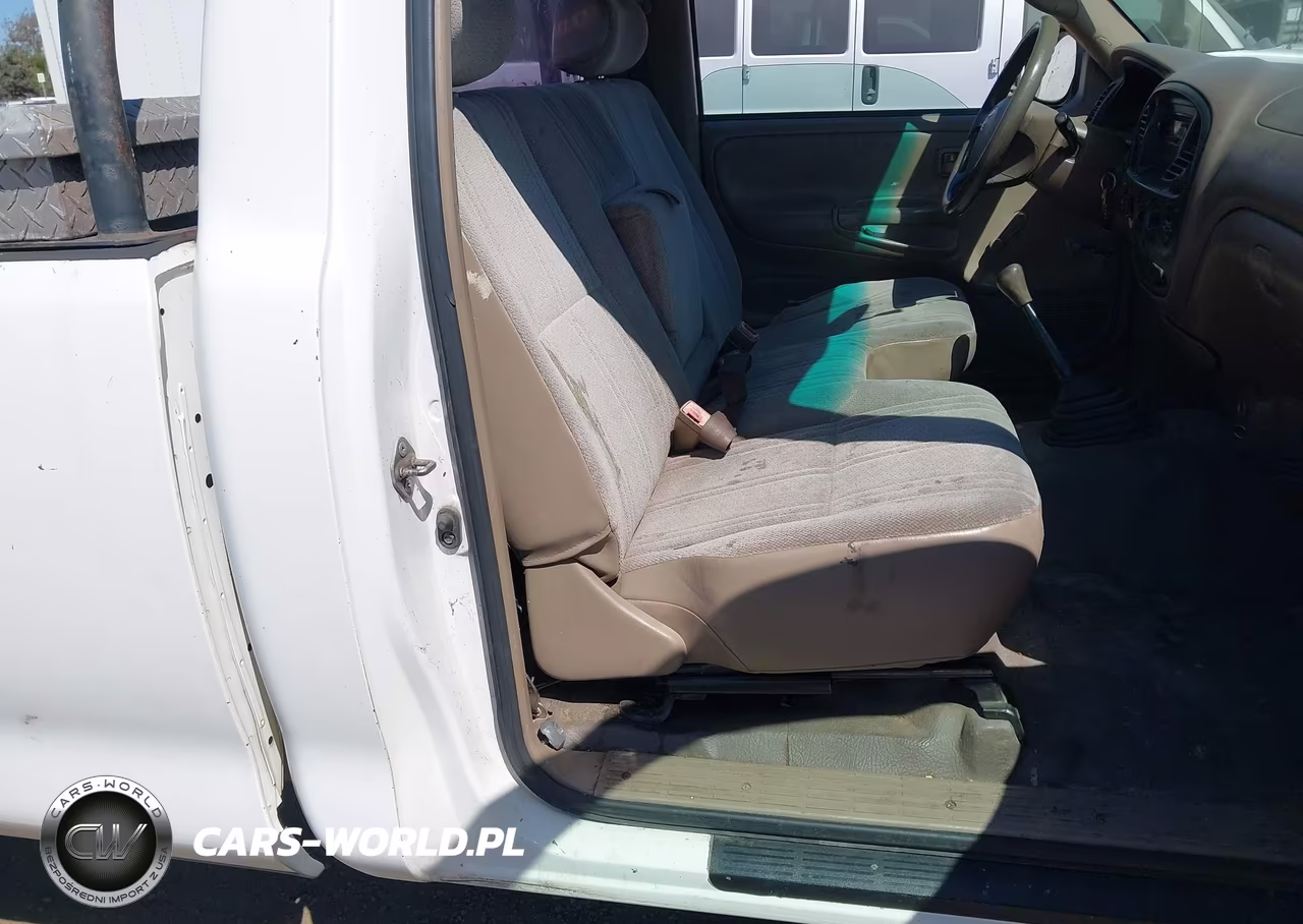 2004 Toyota Tundra VIN:5TBJN32144S442093 - 8