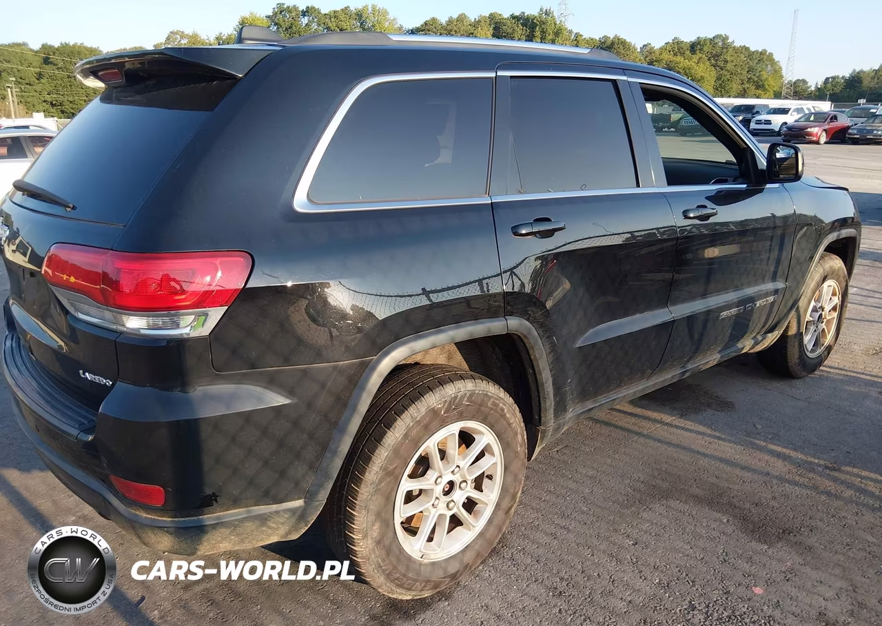 2019 Jeep Grand Cherokee Laredo E 4X4 VIN:1C4RJFAG5KC567180 - 4