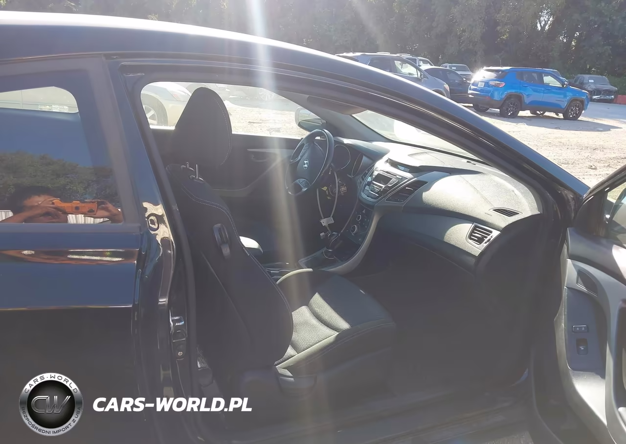 2014 Hyundai Elantra VIN:KMHDH6AH2EU024572 - 5