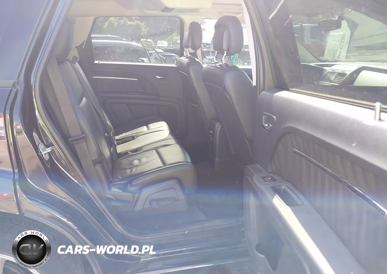2010 Dodge Journey R-T VIN:3D4PG6FV7AT153904 - 8