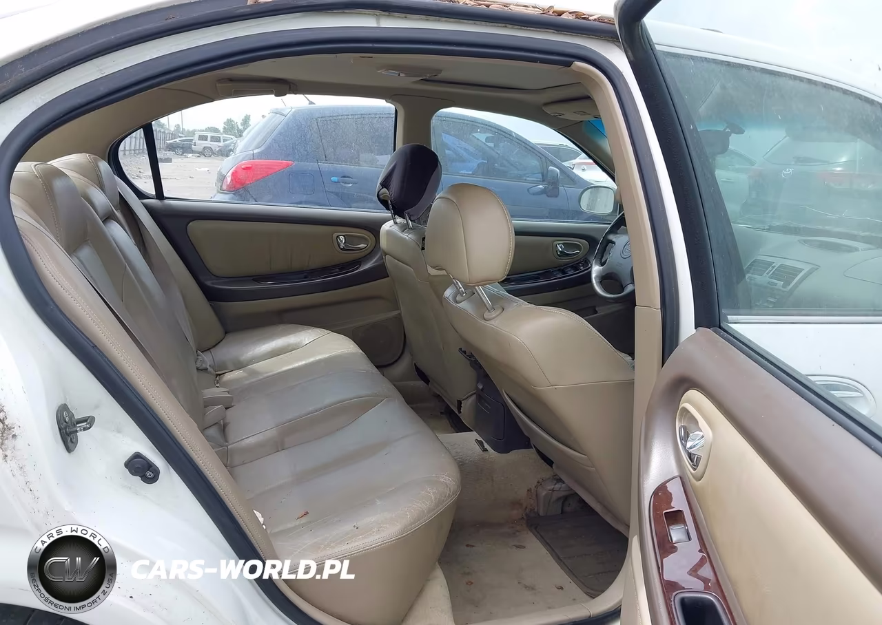 2001 Nissan Maxima Gle VIN:JN1CA31D61T824858 - 8