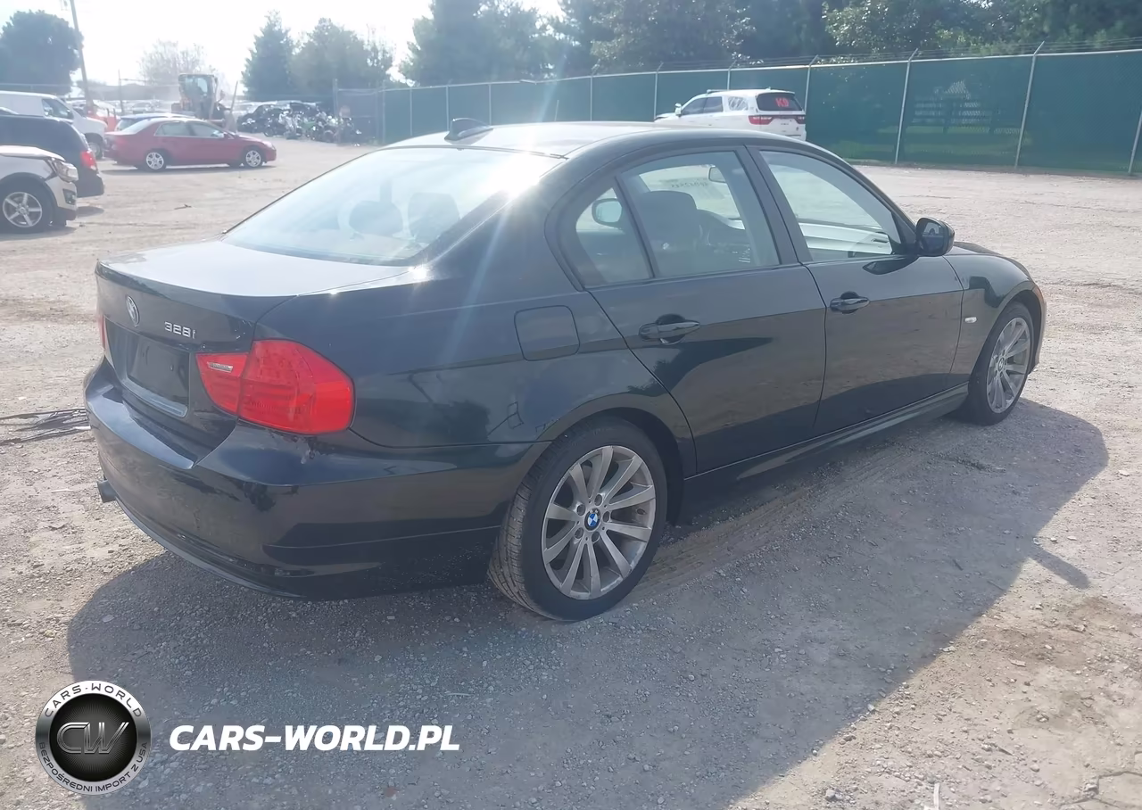 2011 BMW 328I VIN:WBAPH7C59BE676151 - 4